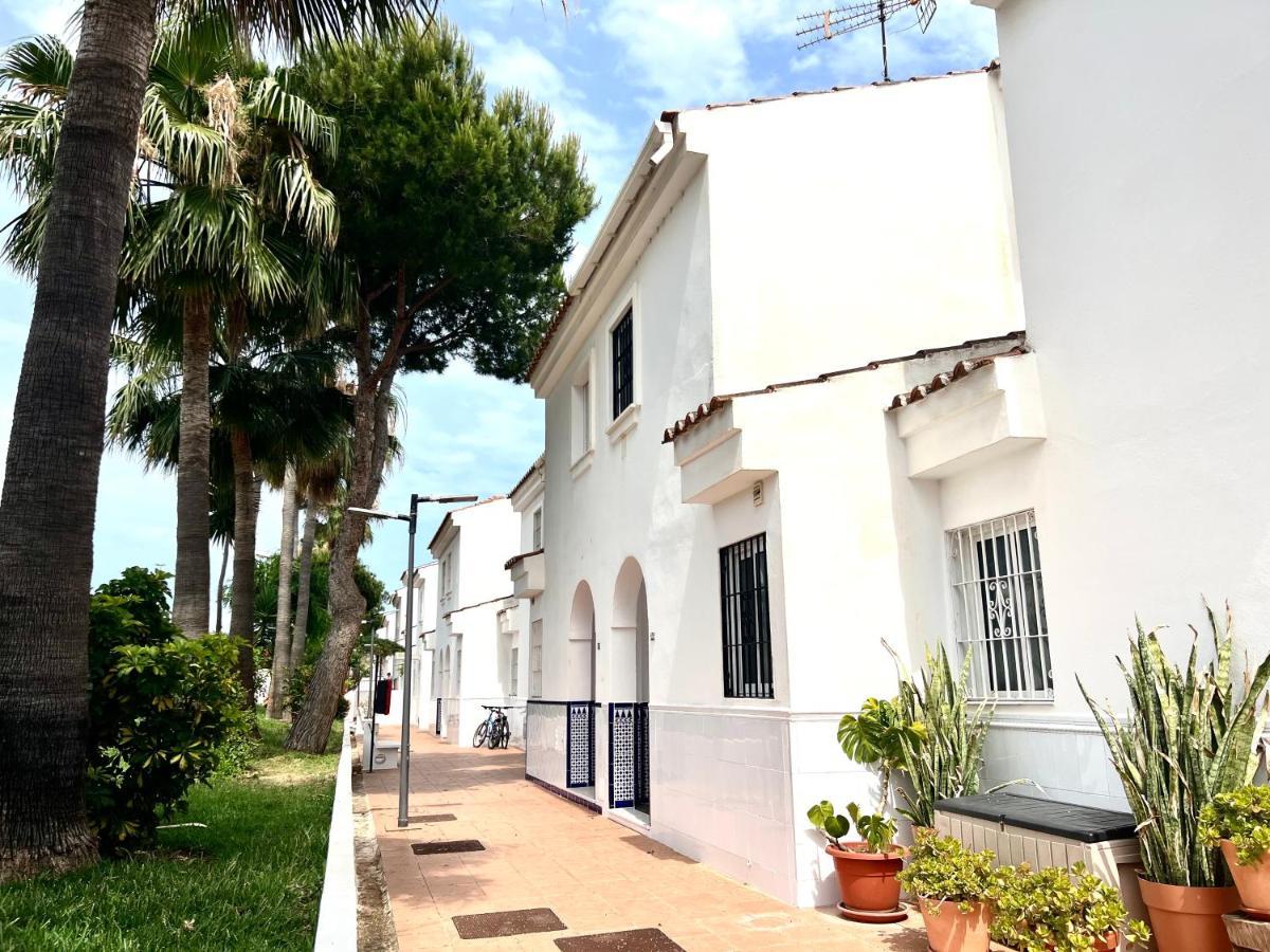 Fabulous Vacation In A 2 Bedroom Townhouse With 2 Terraces Overlooking The Sea, Suitable For 6 People 3 Swimming Pools Tennis And 200 Mts From The Sea El Faro Exterior photo